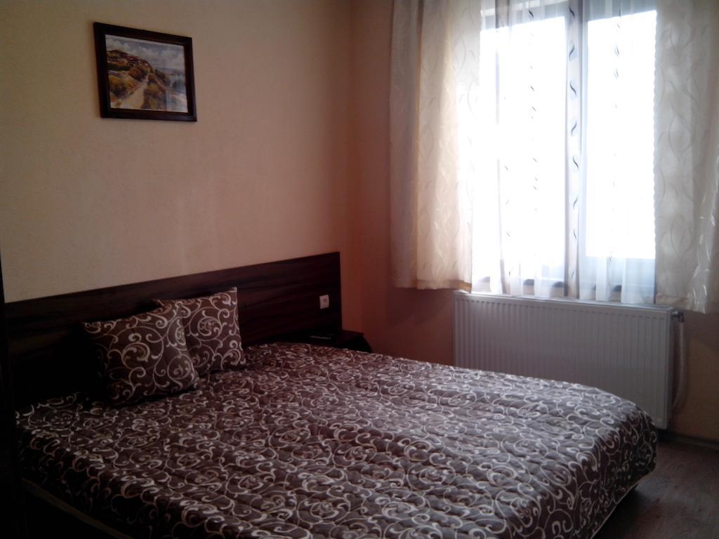 Advel Guest Hous Hotel Madzhare Room photo